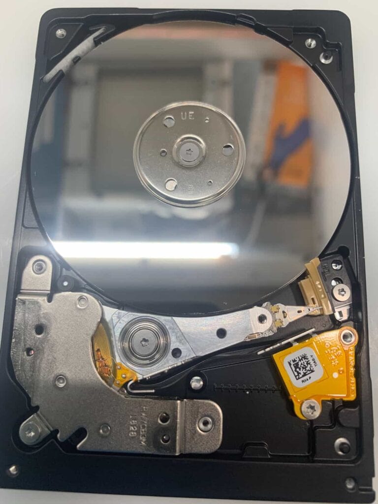 Seagate 2TB Mobile Drive ST2000LM007 Recovered After Head Swap 4 Seagate 2TB Mobile Drive ST2000LM007 Head swap