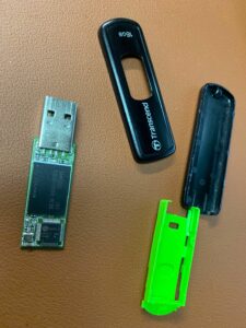 Expanded view of Transcent 16GB USB Drive that is not staying connected to computer