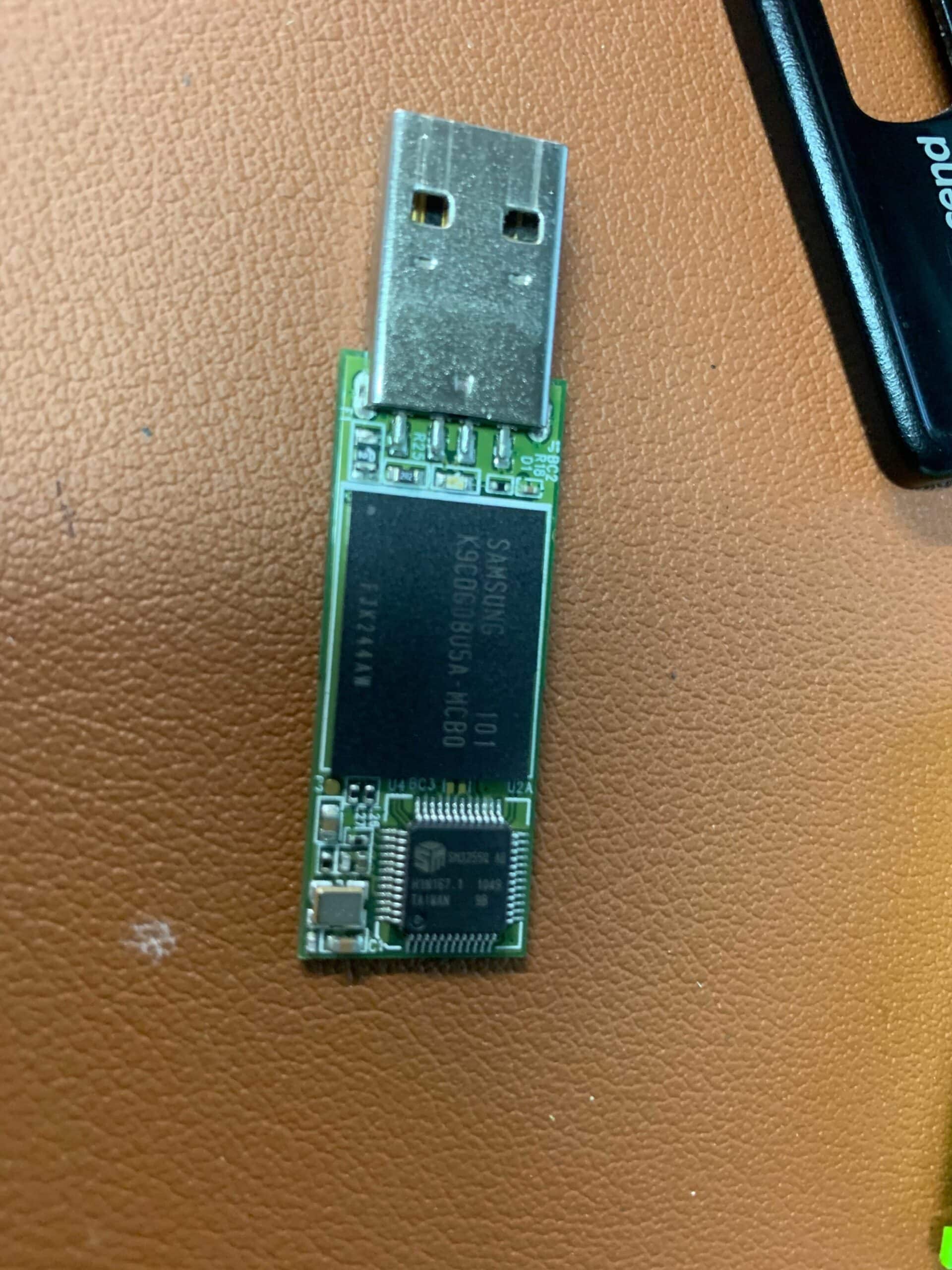 Flash drive recovery taken apart