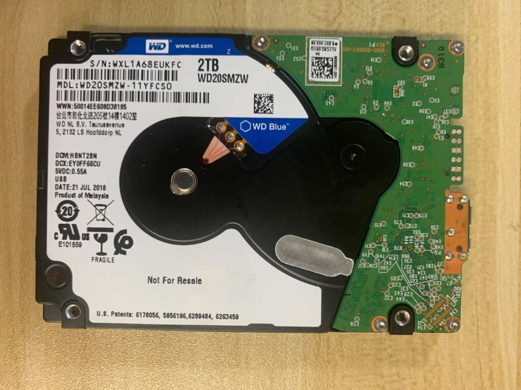 PCB of Beeping Western Digital Easystore WD20SMZW Hard Drive